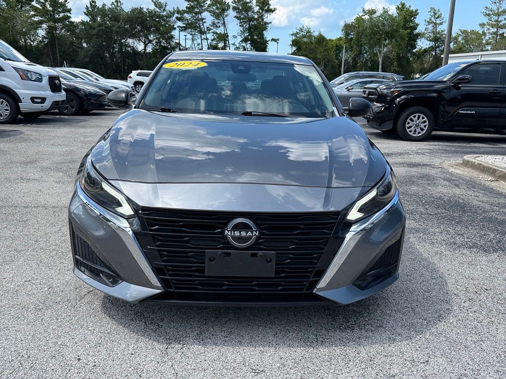 Used 2024 Nissan Altima Sedan