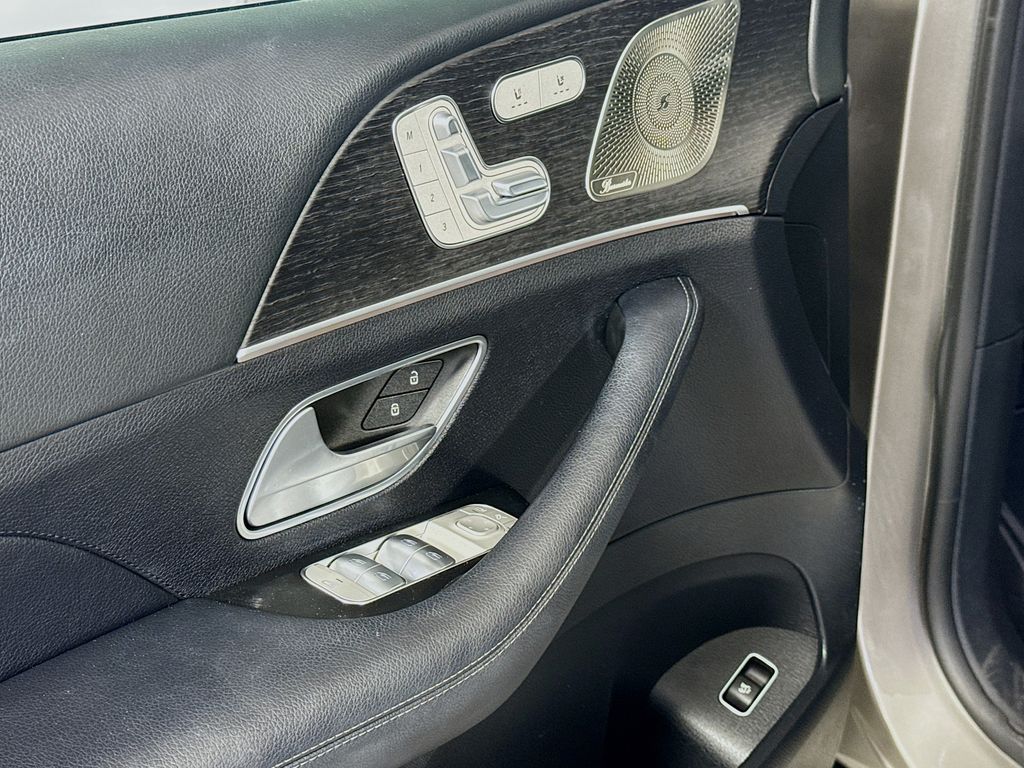 Thumbnail: 2022 Mercedes-Benz GLE - 17