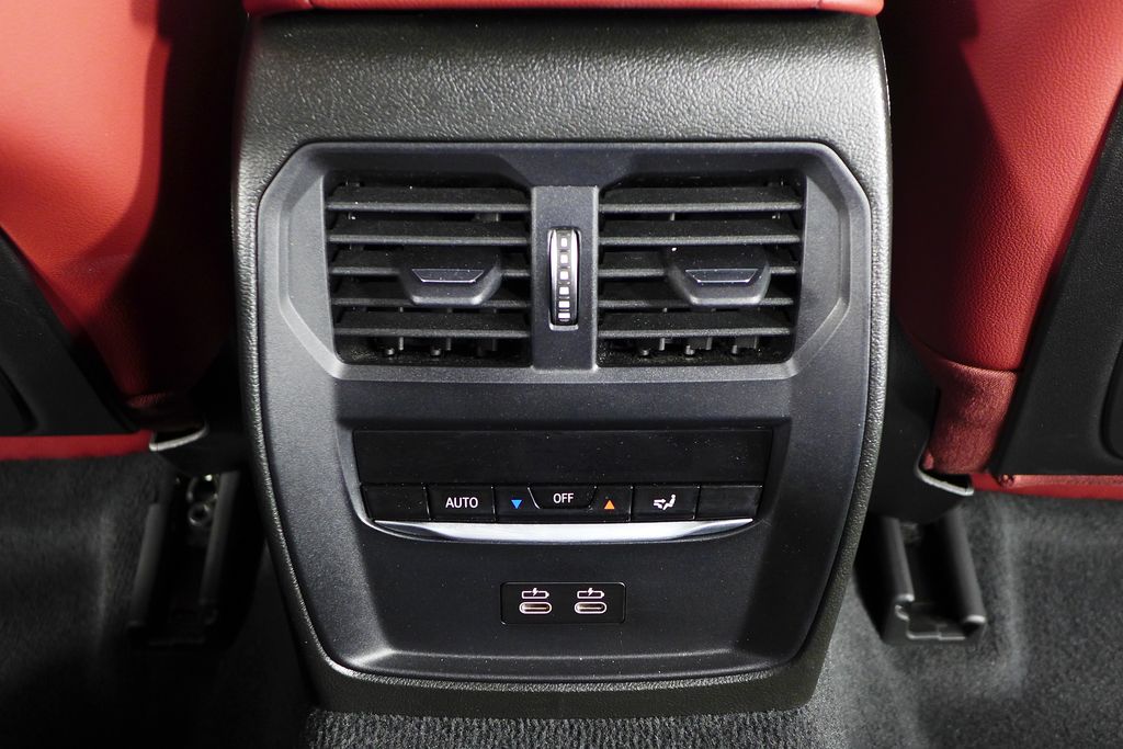 Thumbnail: 2023 BMW 3 Series - 24