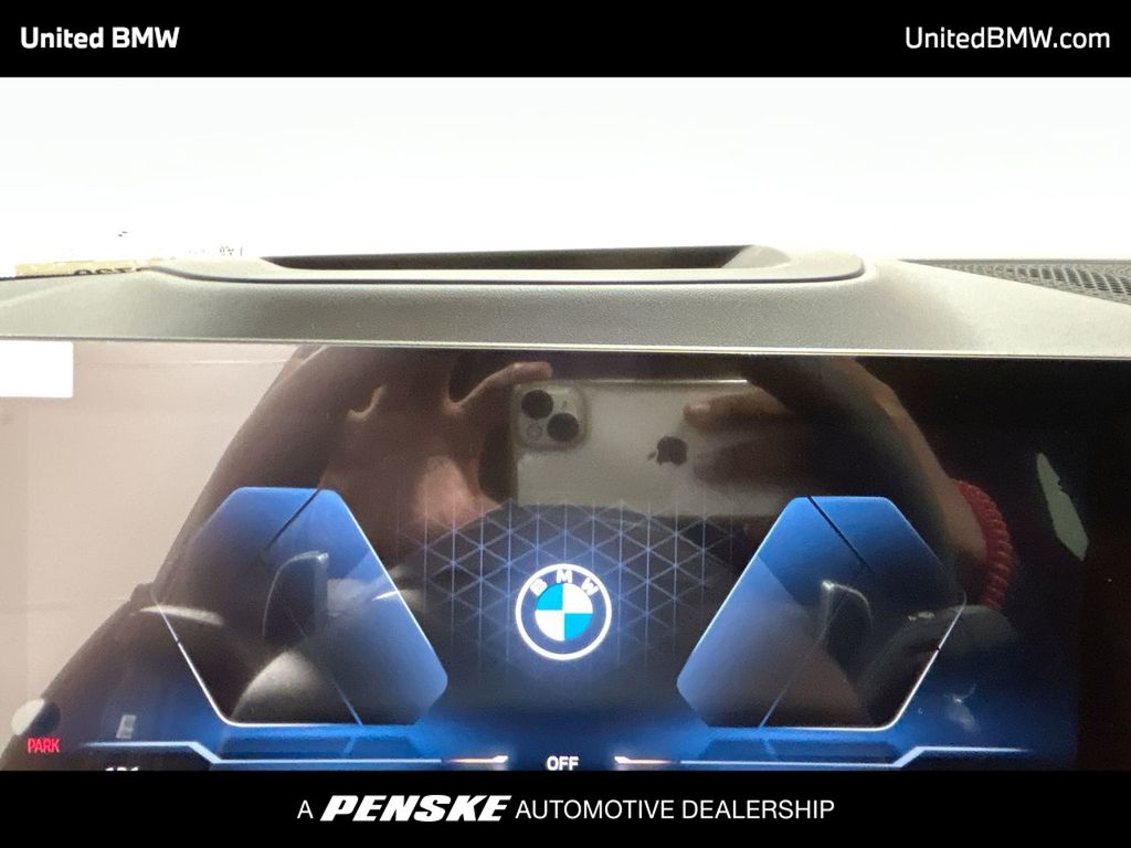 Thumbnail: 2026 BMW X7 - 15