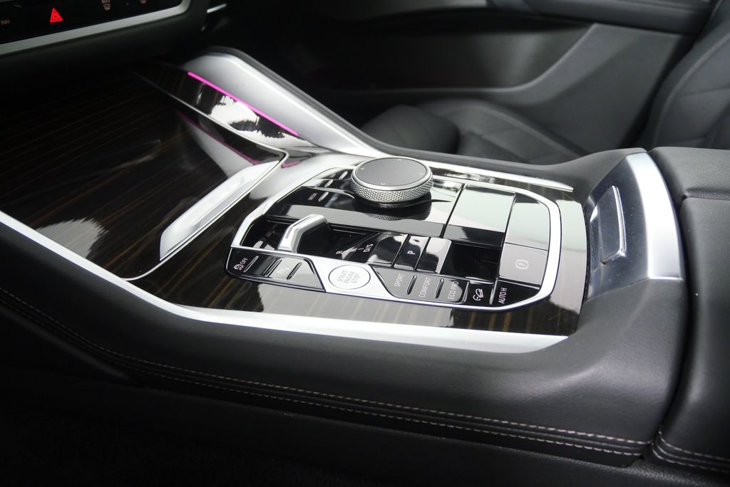 Thumbnail: 2025 BMW X6 - 27