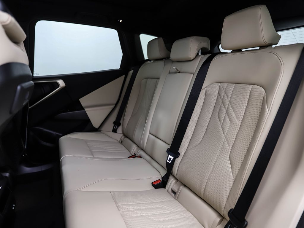 2025 BMW X3 3.0i 21