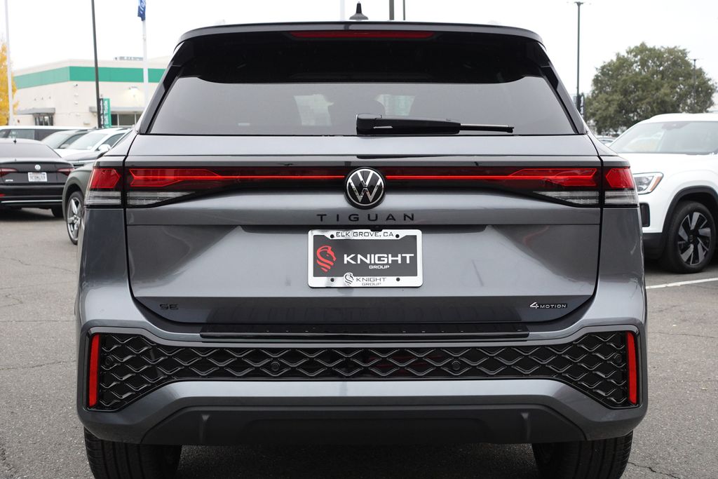 New 2026  Volkswagen 2.0T SE R-Line Black image 9