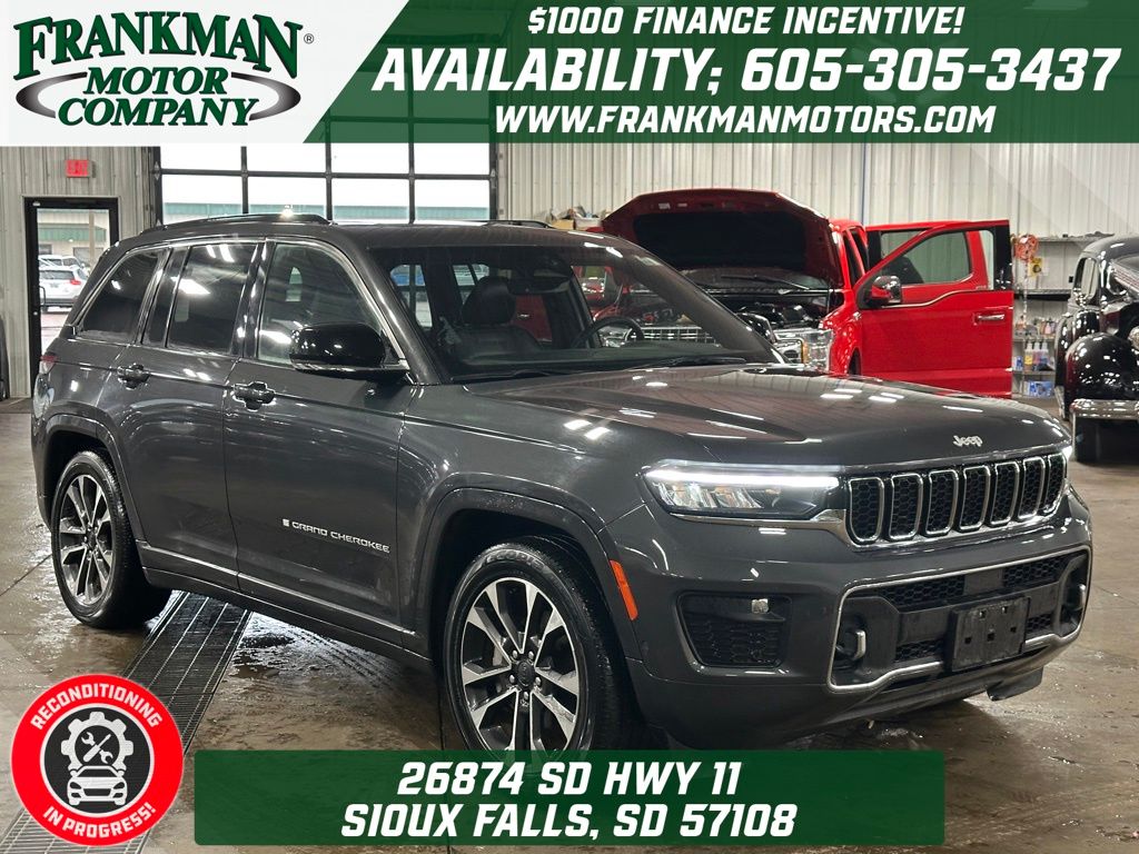 2024 Jeep Grand Cherokee Overland 4WD