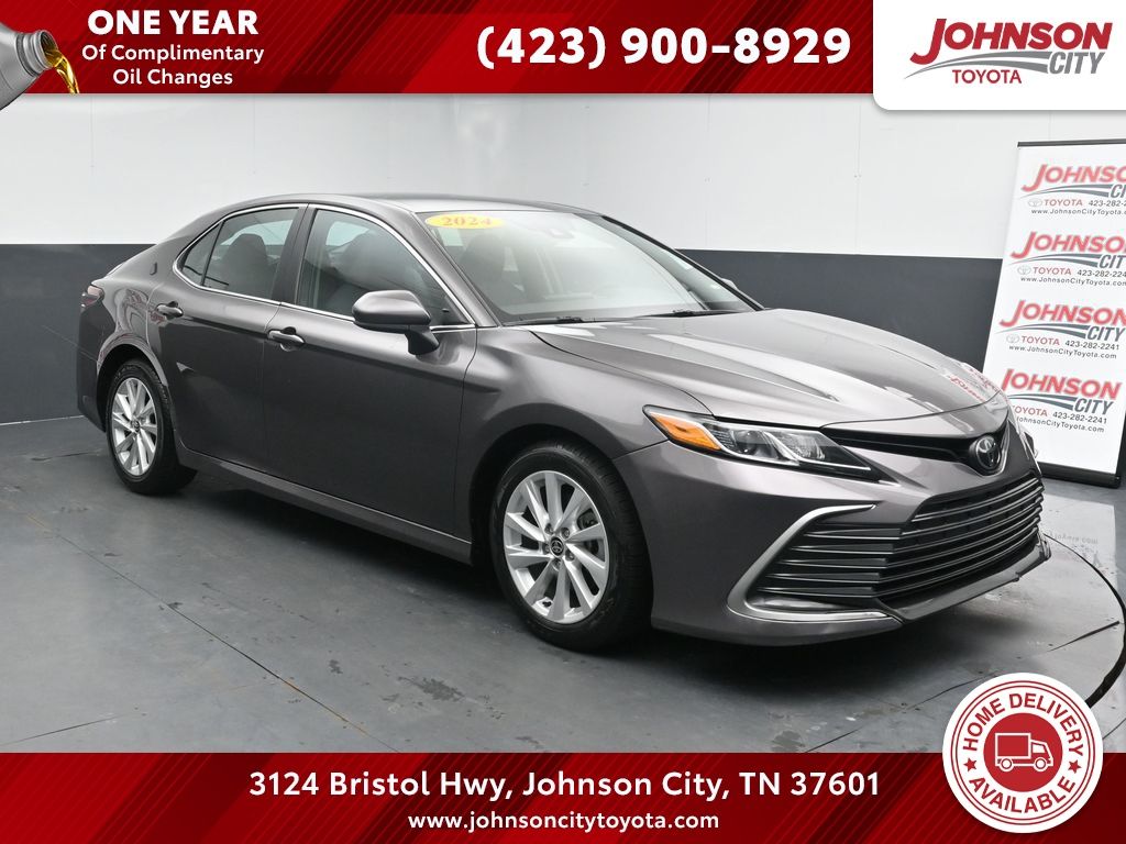2024 Toyota Camry LE FWD