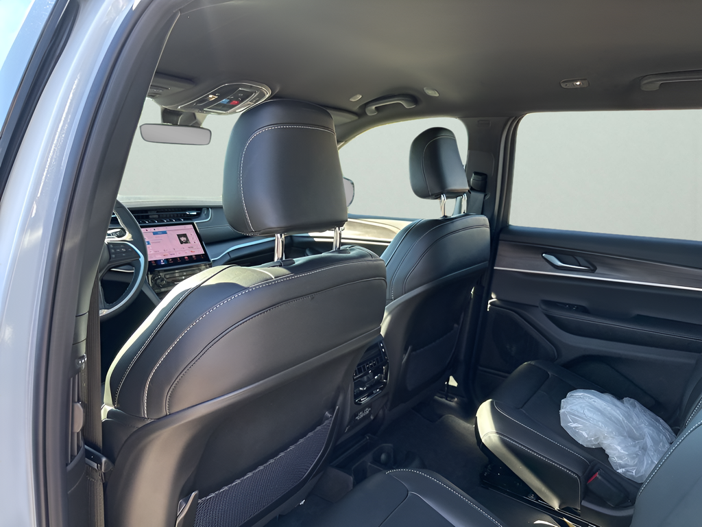 New Car 2025 Jeep Grand Cherokee L  Limited For Sale Under $50,000 In Austin, Texas