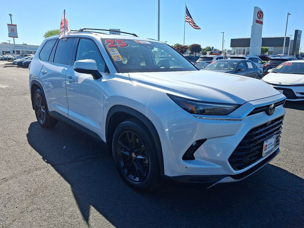Thumbnail: 2025 Toyota Grand Highlander - 3