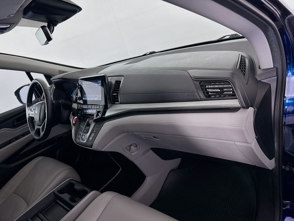 Thumbnail: 2018 Honda Odyssey - 28