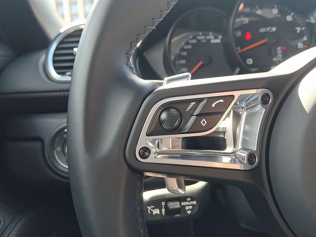 Thumbnail: 2024 Porsche 718 Boxster - 21