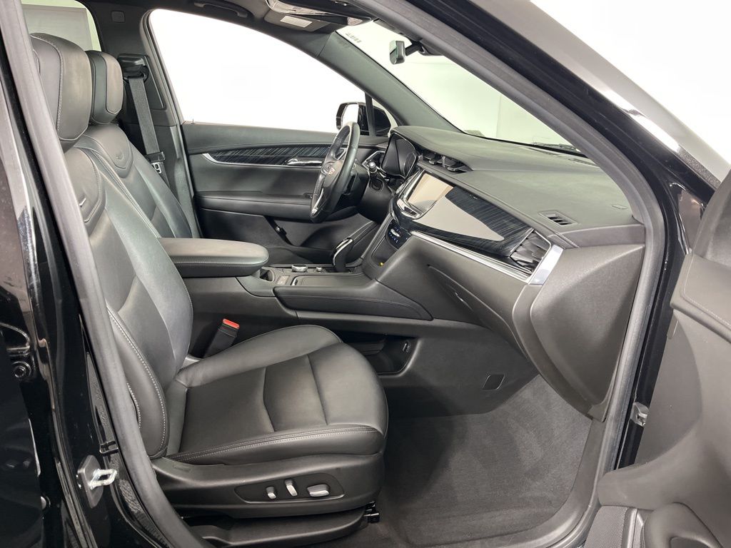 Thumbnail: 2020 Cadillac XT6 - 6