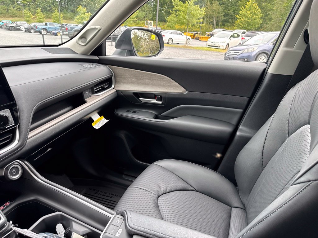 New 2026 Toyota Grand Highlander SUV