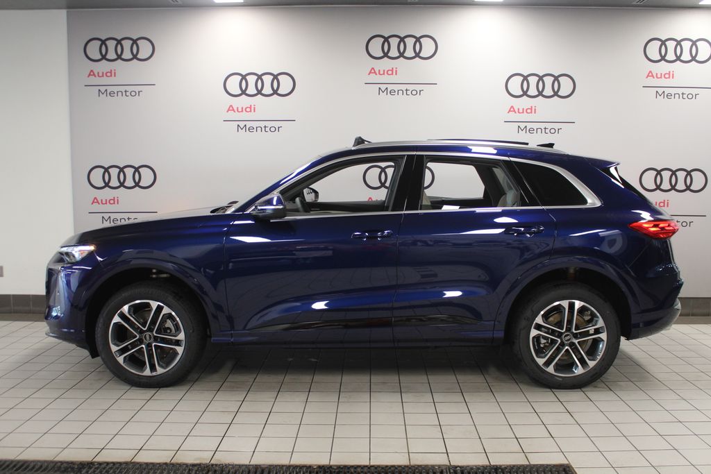 Thumbnail: 2026 Audi Q5 - 3