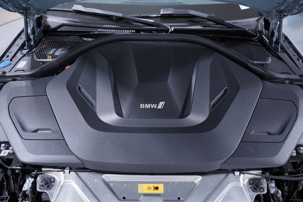 Thumbnail: 2026 BMW i4 - 23