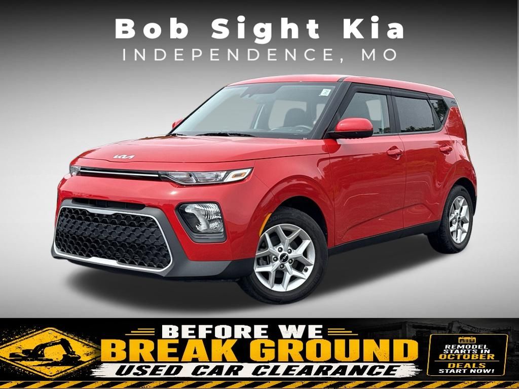 Inferno Red 2022 Kia Soul SUV / Crossover Front-Wheel Drive Continuously Variable Transmission