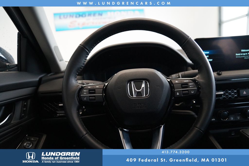 2024 Honda Accord Hybrid Touring 16