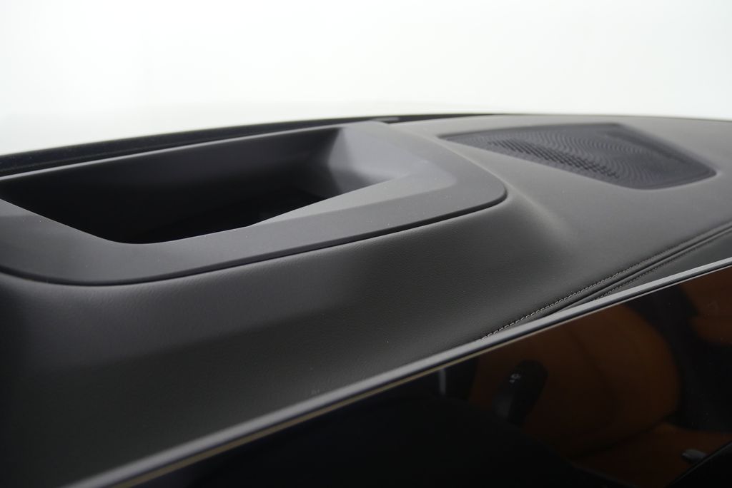 Thumbnail: 2026 BMW X5 - 17