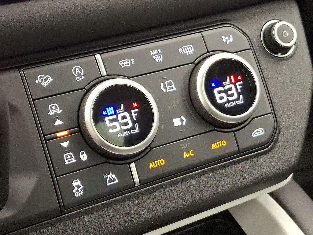 Thumbnail: 2025 Land Rover Defender - 10