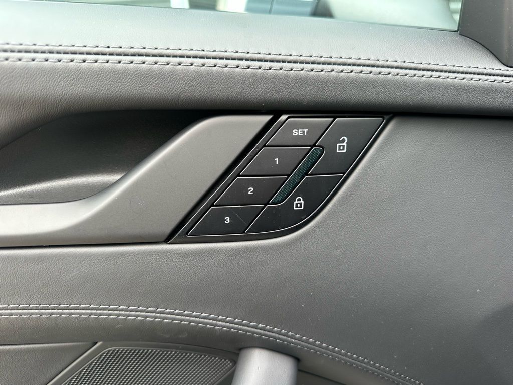 Thumbnail: 2026 Porsche 911 - 21