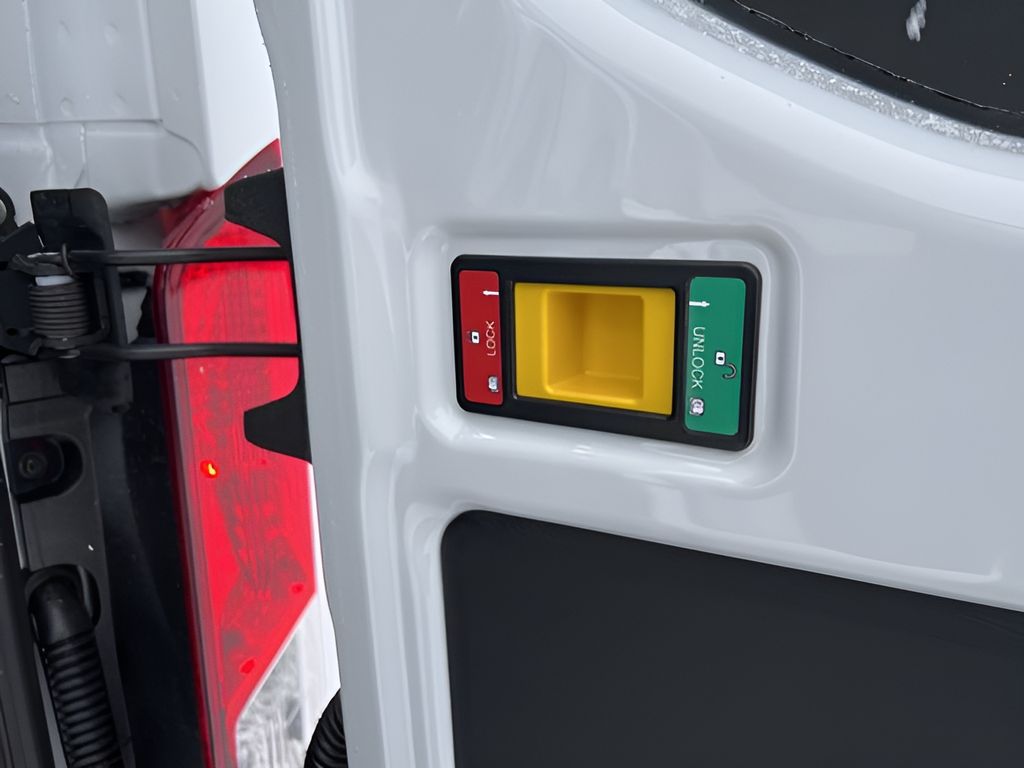 2026 Ford Transit-250