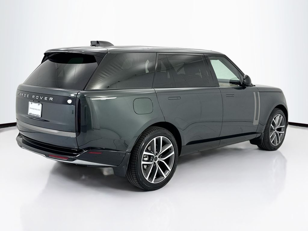 Thumbnail: 2026 Land Rover Range Rover - 5