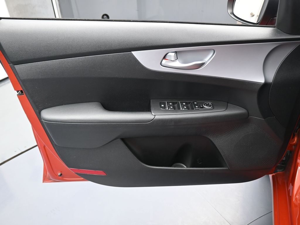 Used 2023 Fire Orange Kia LXS image 12