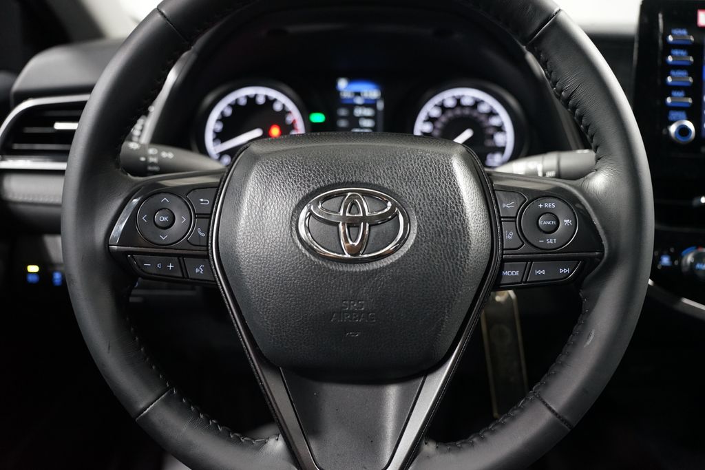 2024 Toyota Camry SE 12
