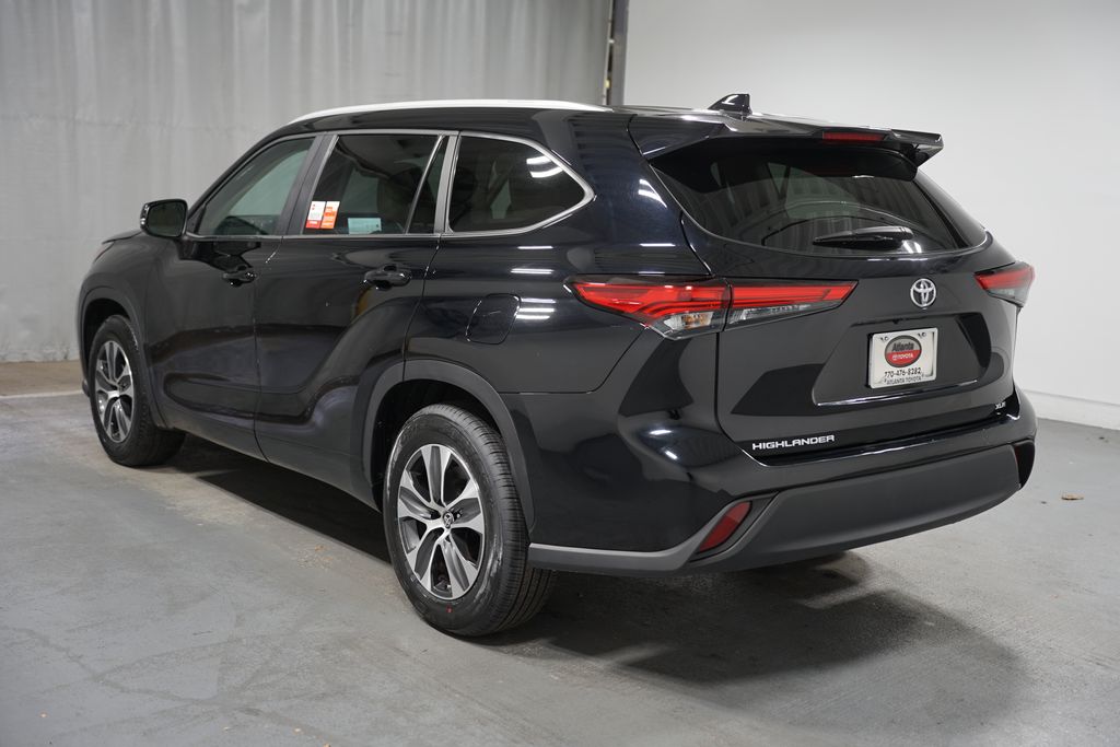 2023 Toyota Highlander XLE 6