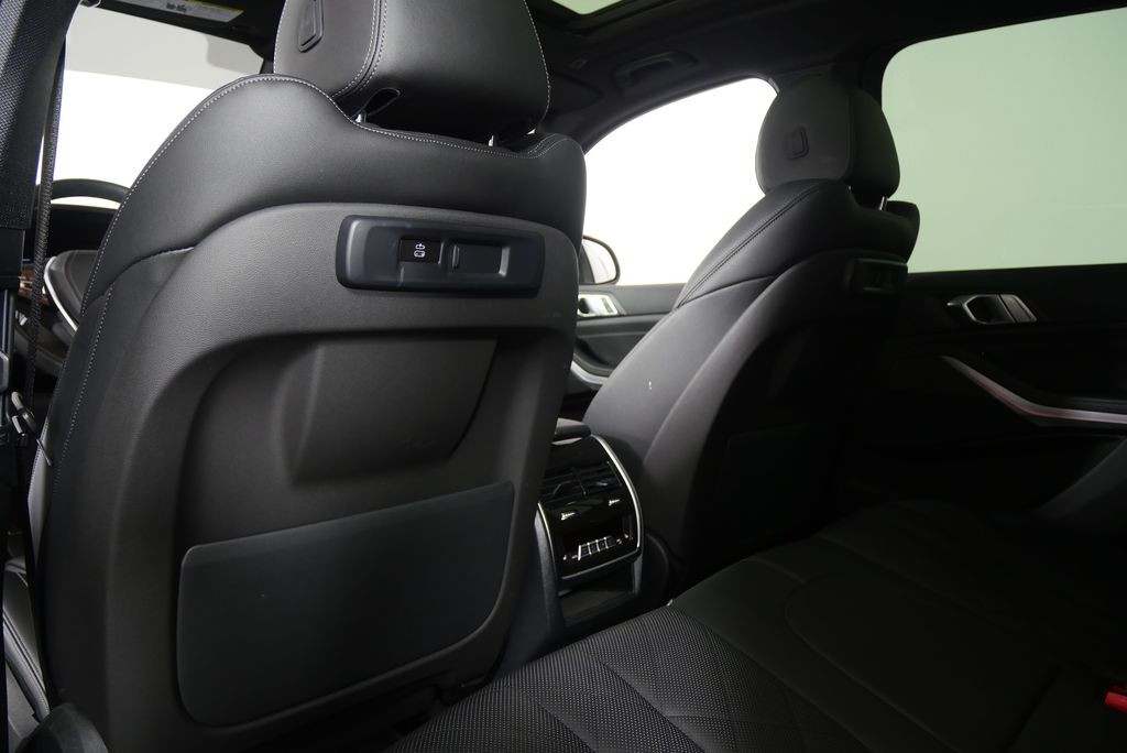 Thumbnail: 2023 BMW X5 - 19