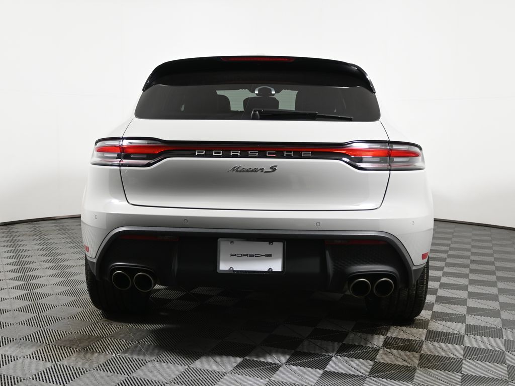 Thumbnail: 2022 Porsche Macan - 6