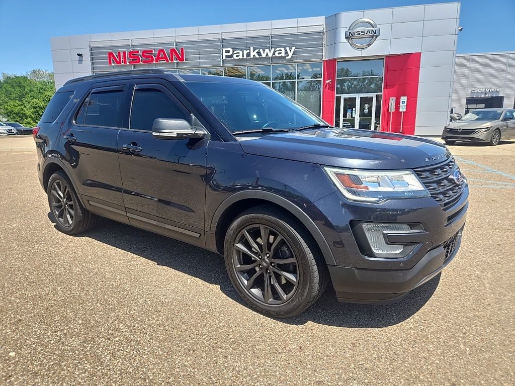Smoked Quartz Metallic Tinted Clearcoat 2017 Ford Explorer SUV / Crossover All-Wheel Drive 6-Speed Automatic