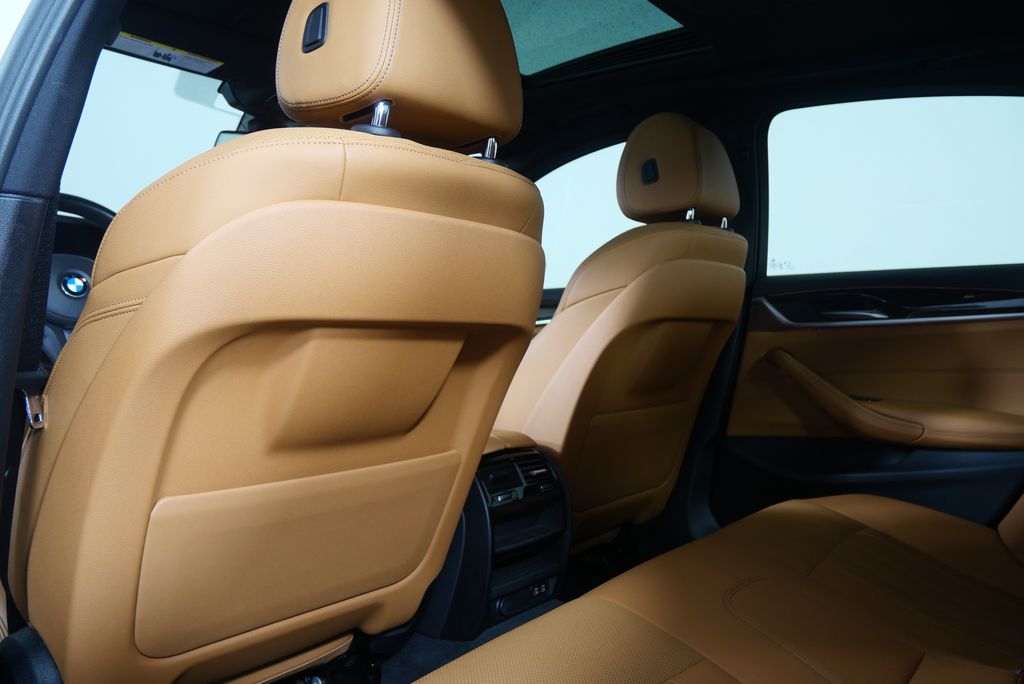 2022 BMW 5 Series 540i 19