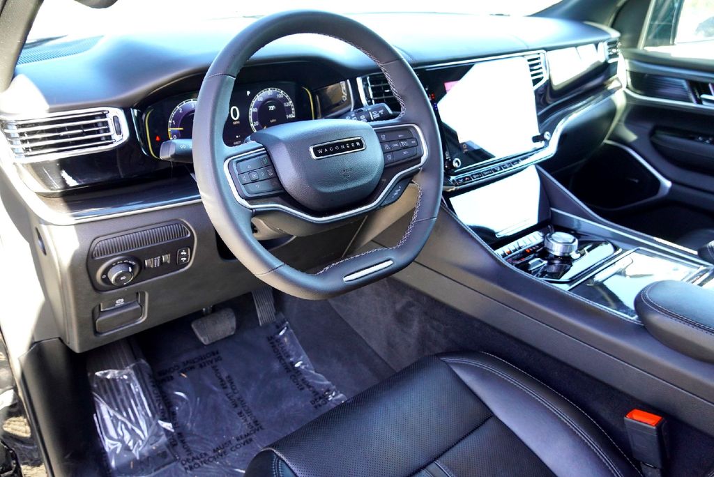 Used Car 2022 Jeep Wagoneer  Series I For Sale Under $40,000 In Taylor, Texas