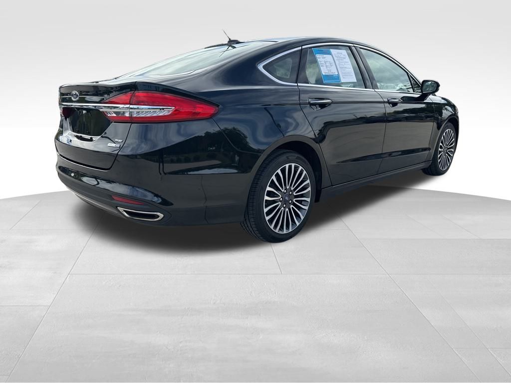 2017 Ford Fusion SE 8