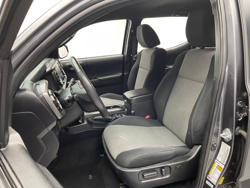 2021 Toyota Tacoma TRD Sport 13