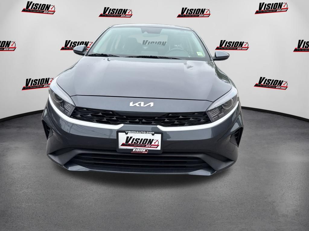View vehicle photo 2