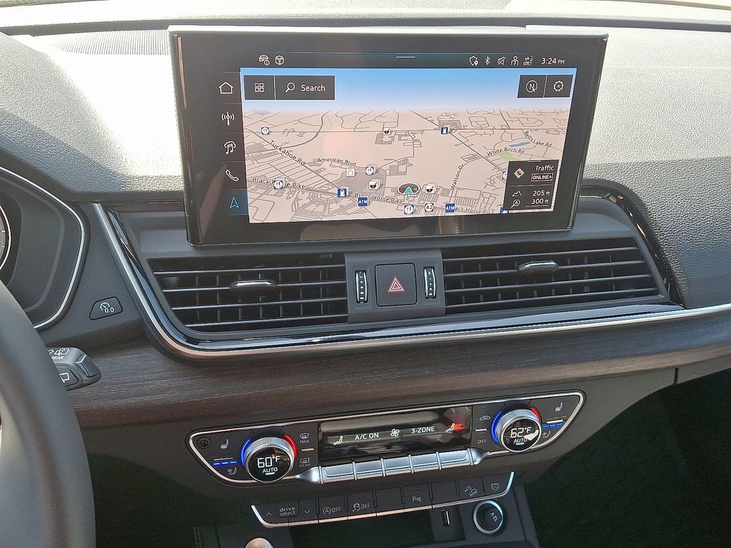 2025 Audi Q5 e Premium Plus 8