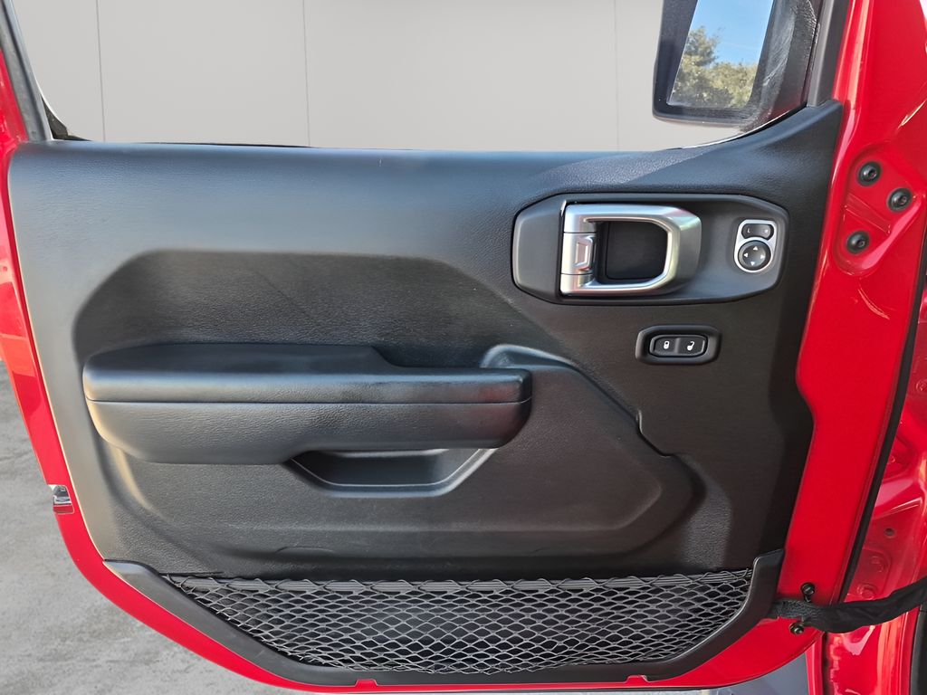 Used Car 2021 Jeep Gladiator  Willys For Sale Under $30,000 In Austin, Texas