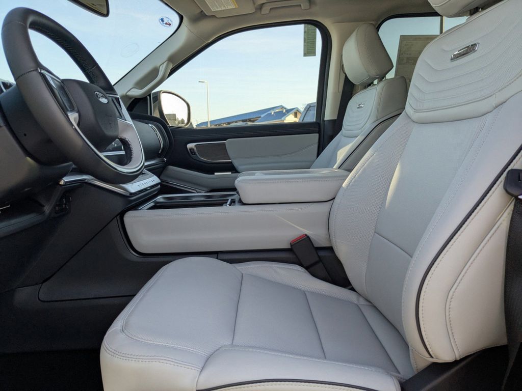 2025 Ford Expedition Platinum MAX