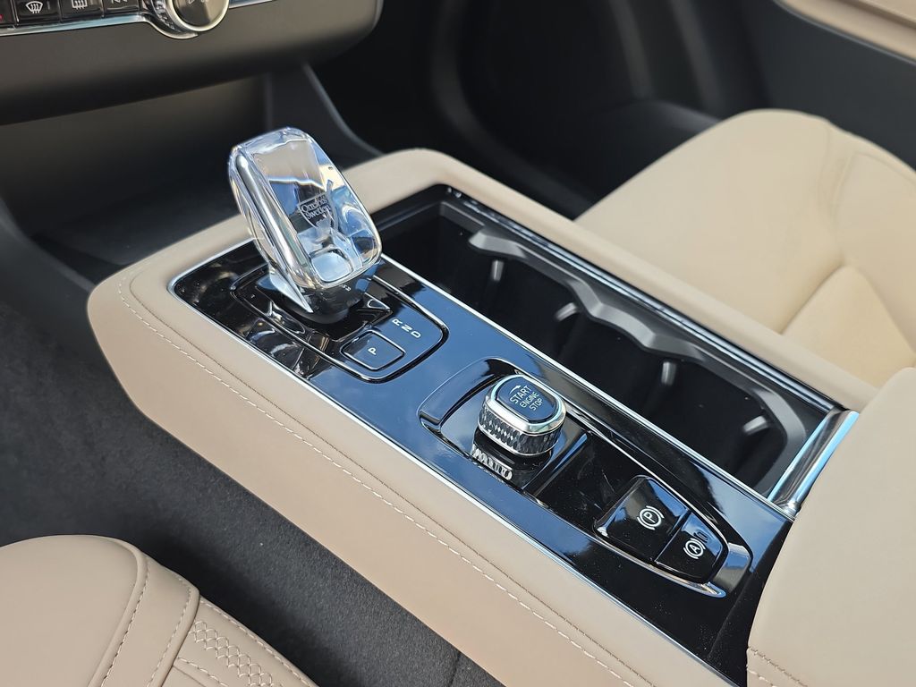 new 2026 Volvo XC90 Plug-In Hybrid car, priced at $80,995