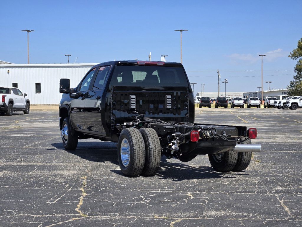 2025 Chevrolet Silverado 3500HD LT 3