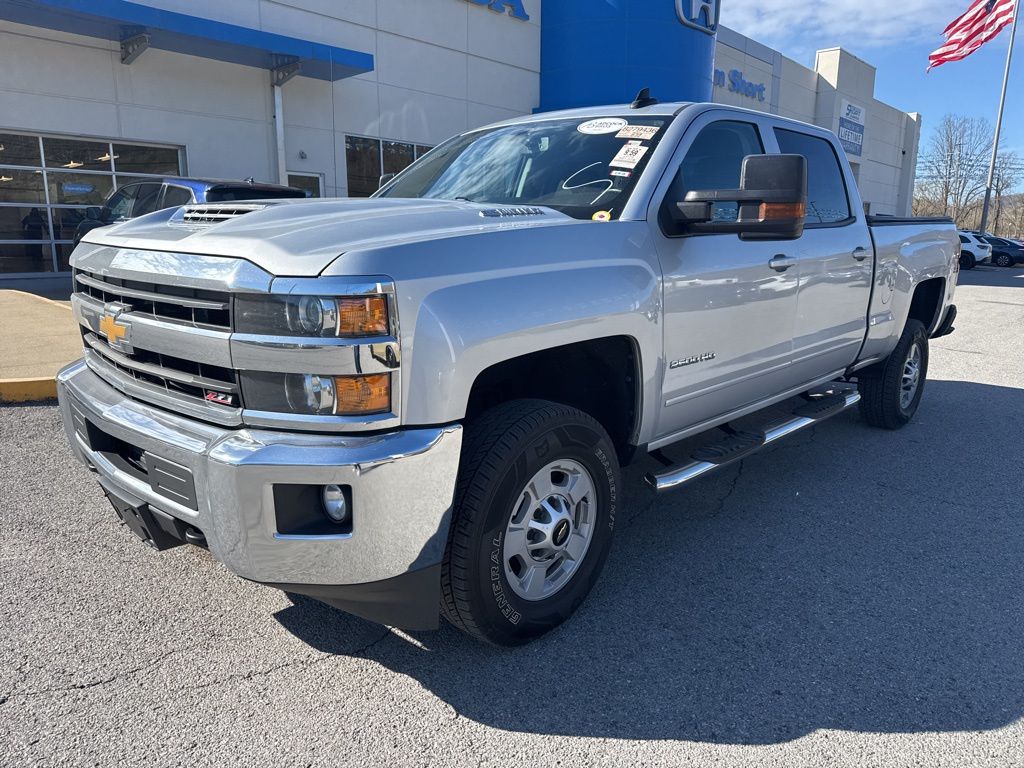 2019 Chevrolet Silverado 2500HD LT Crew Cab 4WD