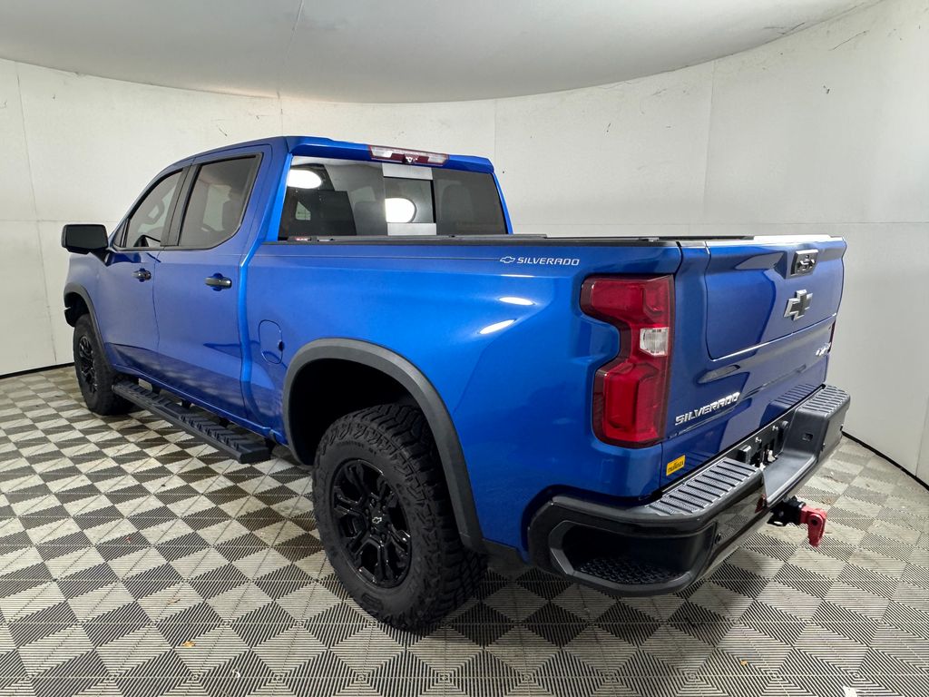 Used 2023 Blue Chevrolet ZR2 image 4