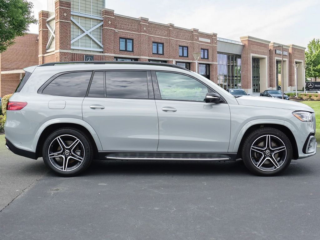 2025 Mercedes-Benz GLS 450 4MATIC 5
