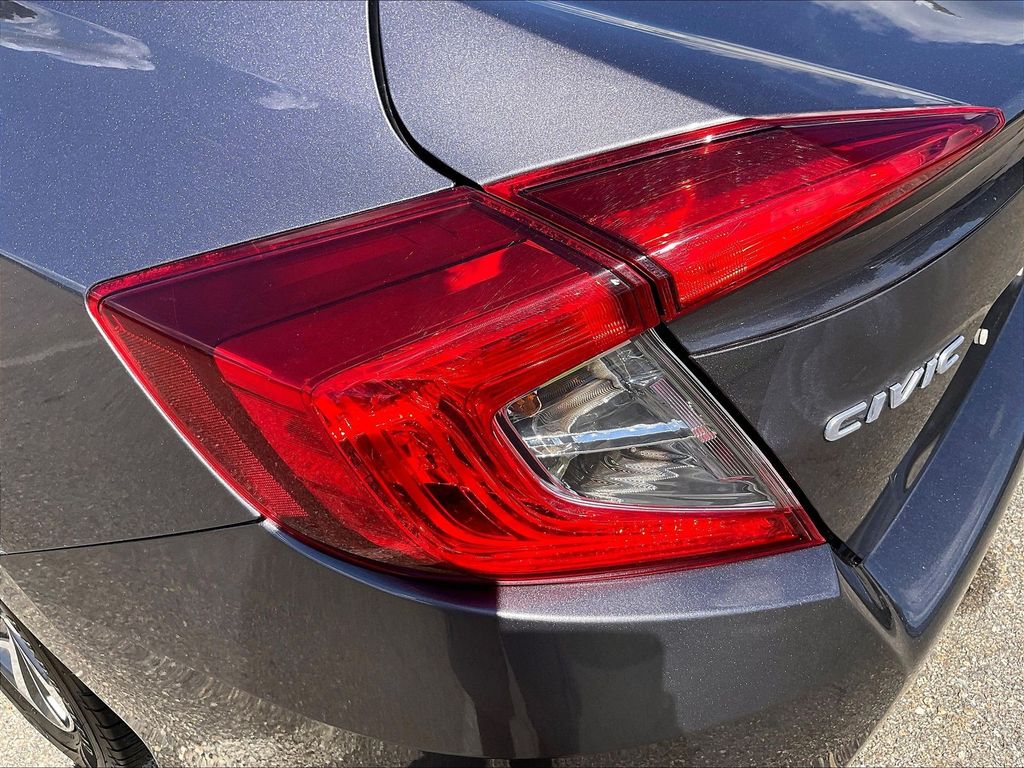 2016 Honda Civic — photo 32