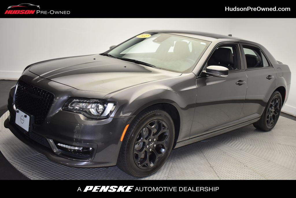 2022 Chrysler 300 Touring -
                Jersey City, NJ