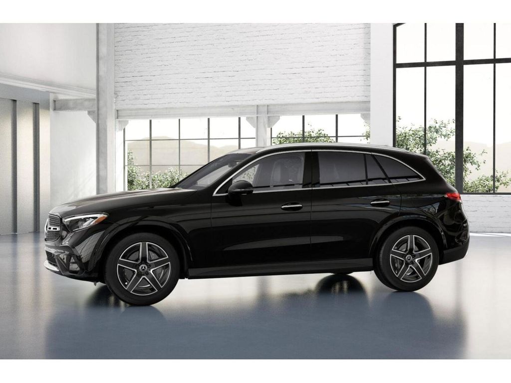 2025 Mercedes-Benz GLC GLC 350 E Hybrid 36