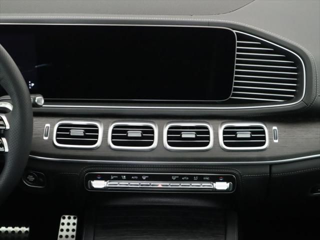 Thumbnail: 2026 Mercedes-Benz GLE - 15