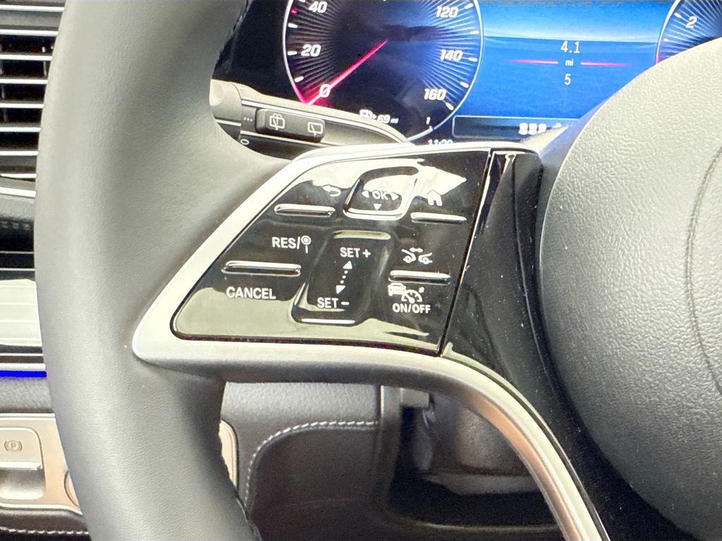 Thumbnail: 2026 Mercedes-Benz GLE - 11