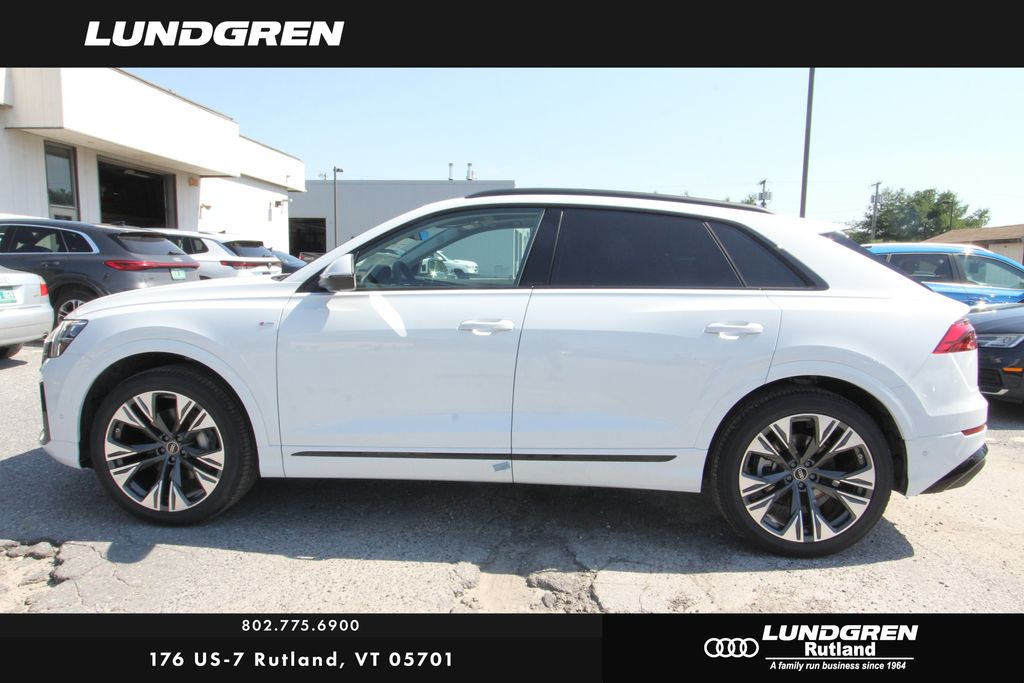 New 2026 Audi Q8 SUV