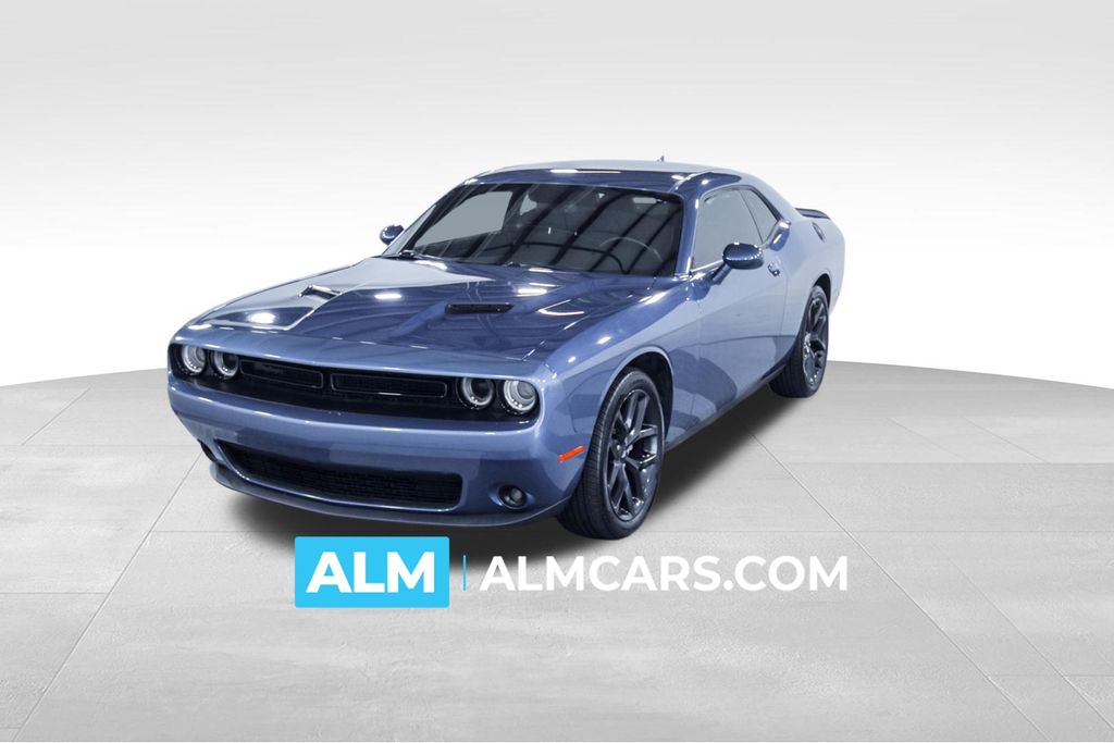 2021 Dodge Challenger SXT Auto's photo